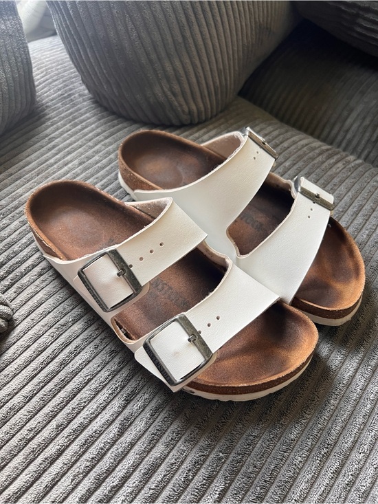 Birkenstock Shoes - Birkenstock Arizona White Double Strap Slides Size 38 (US 7-7.5)